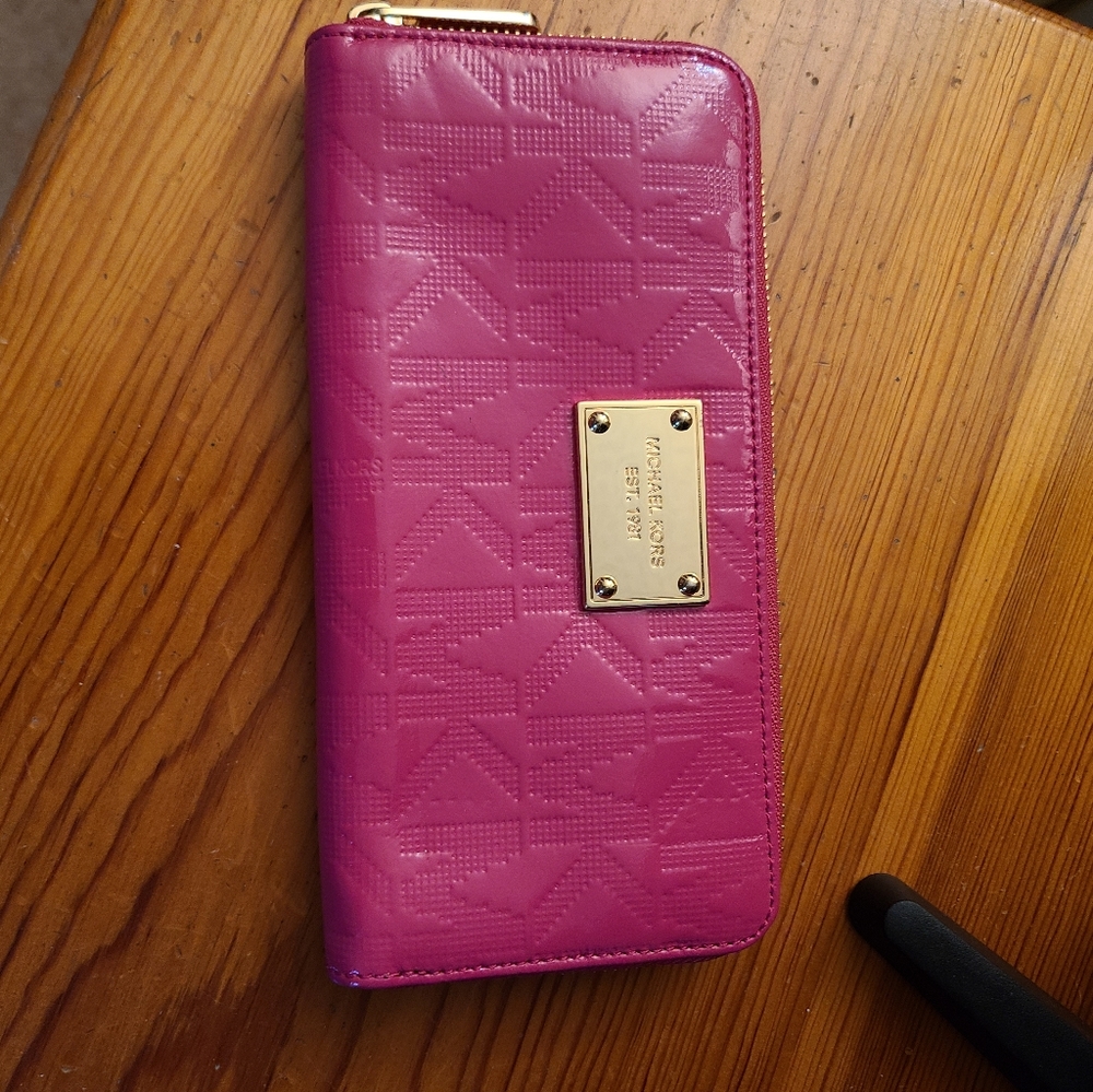 Michael Kors wallet